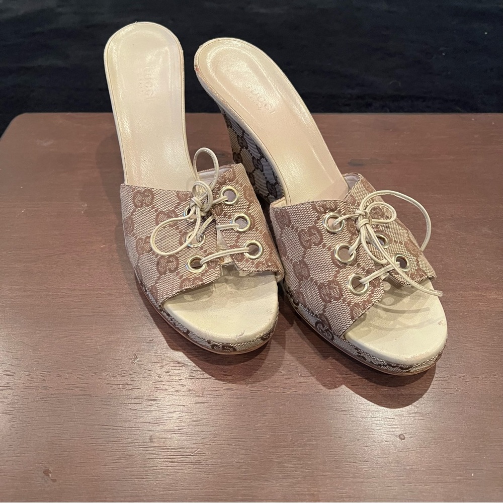 Gucci Beige GG Canvas Open Toe Wedge Heel Women’s Size 10